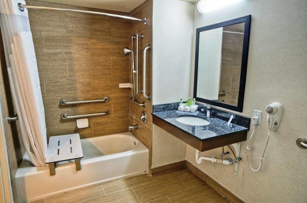Express & - North - Scottsdale By Ihg Hotel 3*
