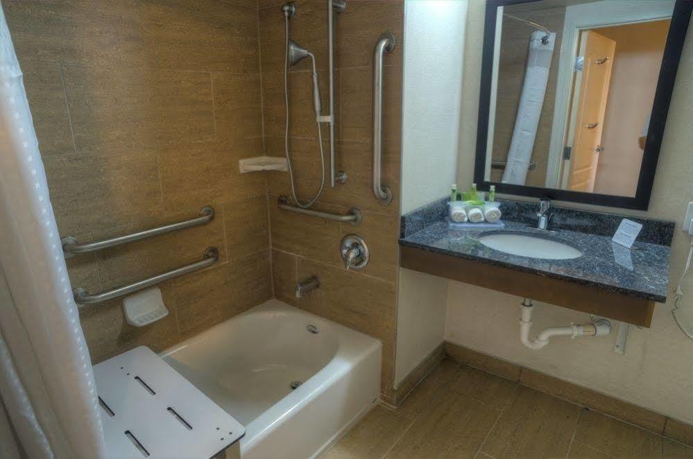 Hotel Express & - North - Scottsdale By Ihg 3*